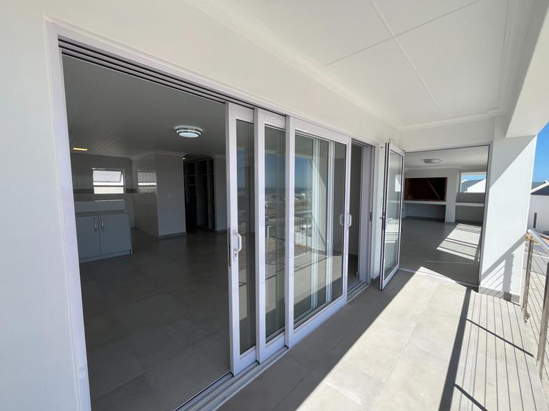 4 Bedroom Property for Sale in Da Gama Bay Western Cape